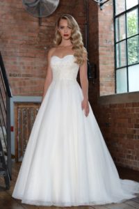 Wedding dresses in Stratford-Upon-Avon