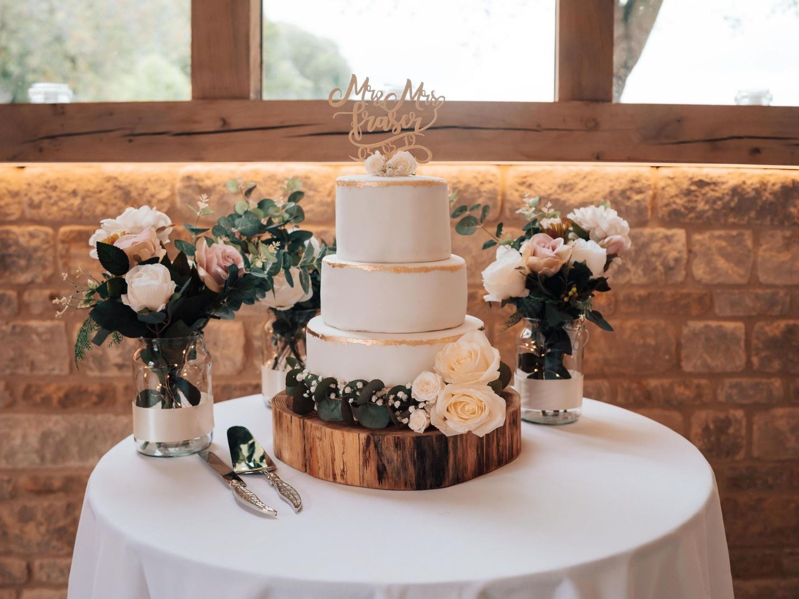 DIY wedding cake baked by bride